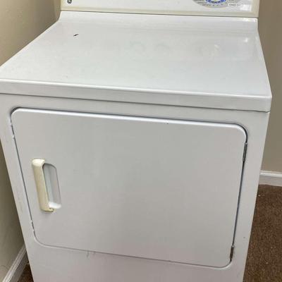 Clothes Dryer Featuring GE