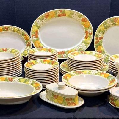 Vernonware by Metlox Fruit Basket Dinnerware Set