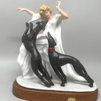 Icart Figurine 1929 Coursing II