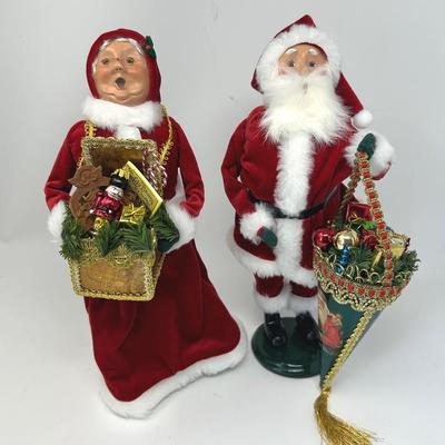 Byers’ Choice The Carolers Collection 