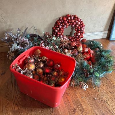 Quality Christmas Decorations 