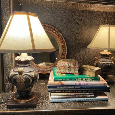 Lamp Set, Mirror and More Decor