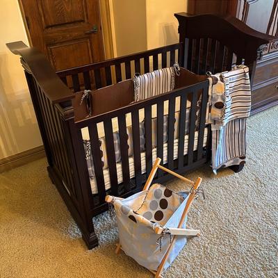 New “Munire Furniture” Nursery Set 