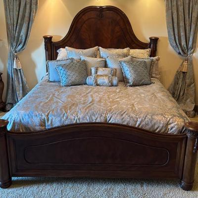 “American Drew” King Size Bed 