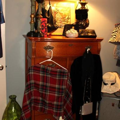 Sale Photo Thumbnail #60