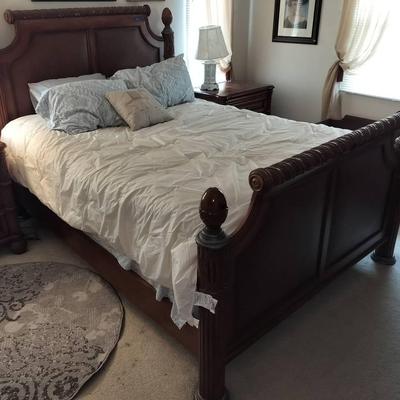 Tommy Bahama Bed Queen-Size Wooden Frame Bed Includes Bedding, Mattress, And Box Spring