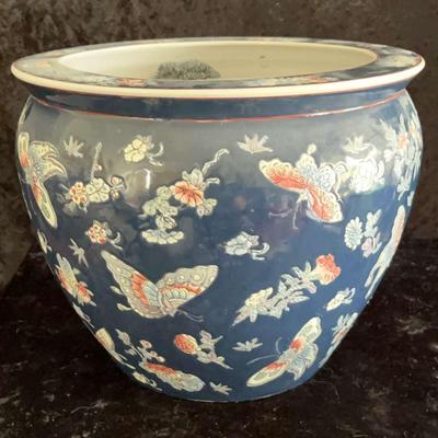 Chinese Hand-Painted Antique Fishbowl Design Large Pot/Vase