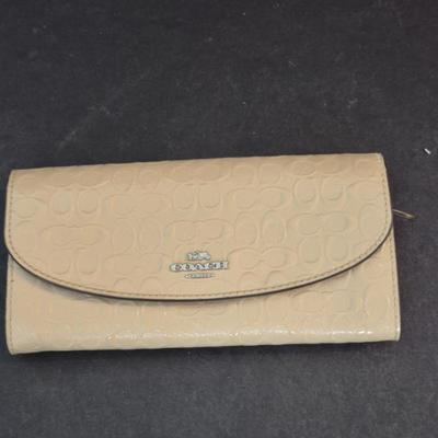 Coach Signature Leather Clutch Wallet