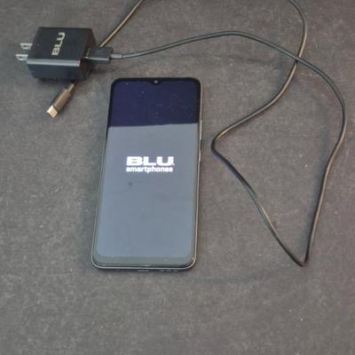 Tracfone BLU View 5 64GB Phone with Charging Cable