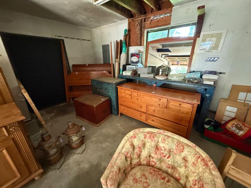 Sale Photo Thumbnail #33