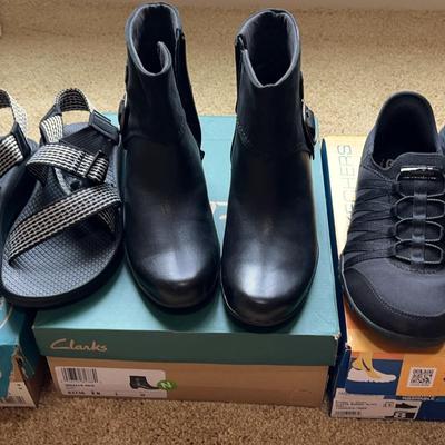 Women’s Size 8 Shoes Chacos, Clarks, Sketchers