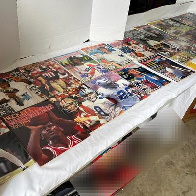 Beckett And Sportslook Baseball, Basketball, And Football Card Collectors Magazines