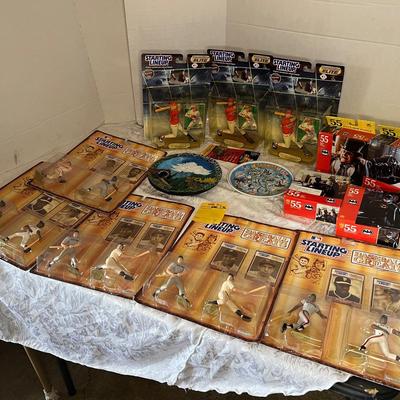 Starting Lineup Baseball Greats Collectible Figurines, Batman Puzzles,& Elite Mark McGwire Figurines