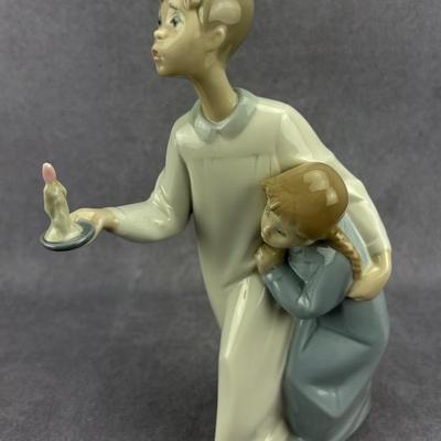 Lladró - Children in Nightshirt - Porcelian Figure
