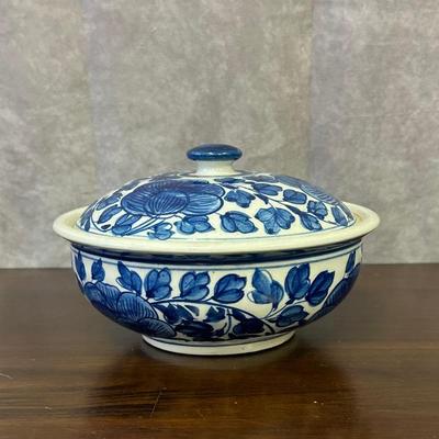 Painted Asian Porcelain Lidded Bowl
