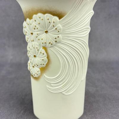Kaiser - White Porcelian Floral Vase