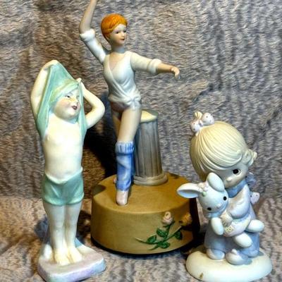 To bed by royal doulton & other ceramic figurines