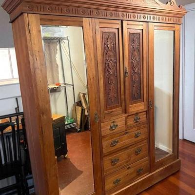 Wood freestanding closet