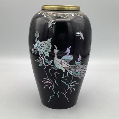 Vintage Enamelware Vase - 7”