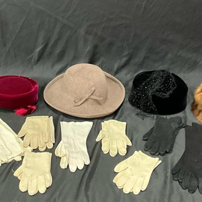 Women’s Hat & Gloves 