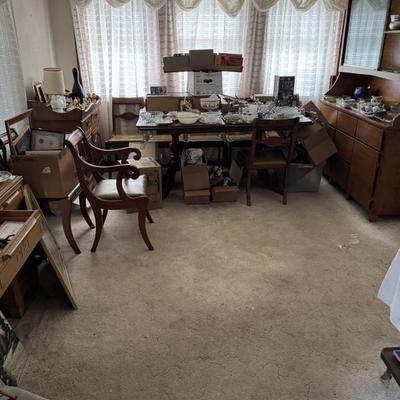 Estate sale photo