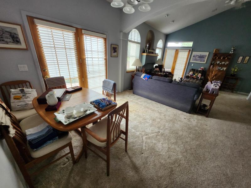 Sale Photo Thumbnail #146