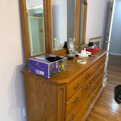 Sale Photo Thumbnail #1095