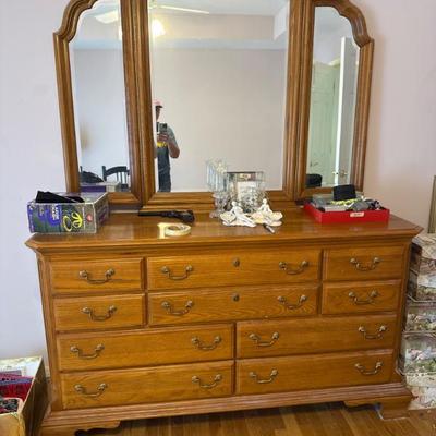 Sale Photo Thumbnail #1093