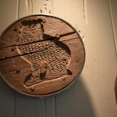 Sale Photo Thumbnail #68: Antique Cheese Molds- Cat