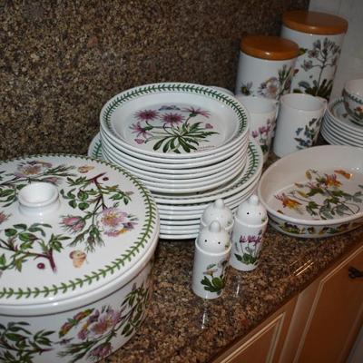 Sale Photo Thumbnail #47: Portmeirion Botanic Garden dinnerware and serveware