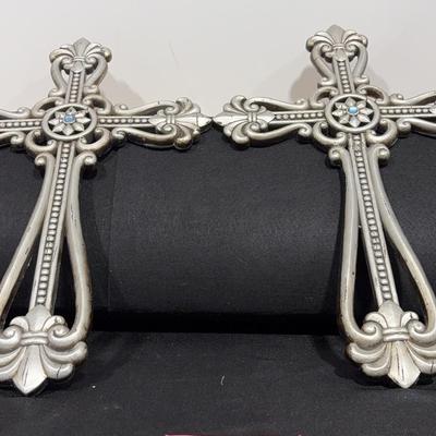 BG033 (2) Mardel Silver Colored Crosses 