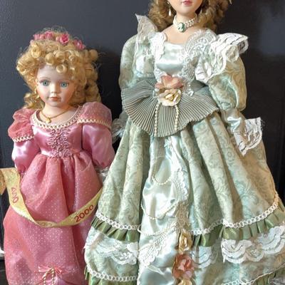 BE116 Heritage Signature Collection 2000 Millennial 17in Doll 