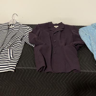 BE412VW Women’s Clothing 2