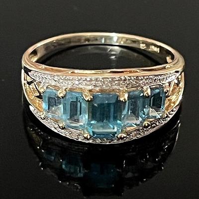 14K Yellow Gold 5 Rectangular Blue Topaz 6 Diamond Ring