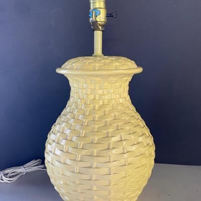 Vintage Ceramic Basketweave Table Lamp