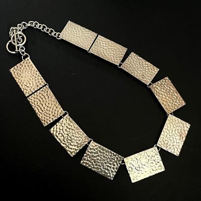 Sterling Silver .925 Hammered Link Collar