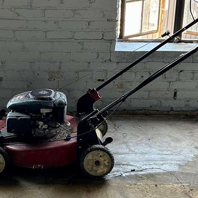 Toro Recycler Lawn Mower w/ 22 Inch Cut, Kohler Engine