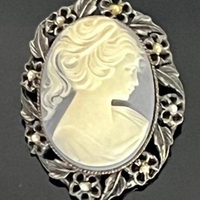 Victorian Era Cameo Converter Brooch