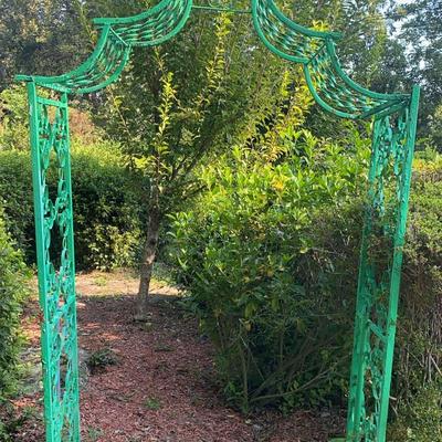 Green Metal Garden Arbor

