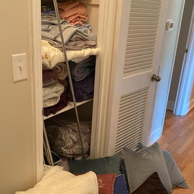 Linens & Bedding Collection with Pillows and Blankets