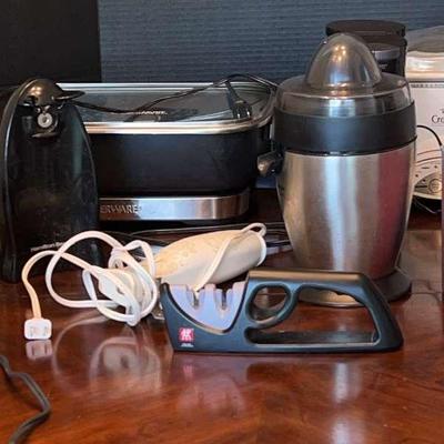 Kitchen Cookware & Small Appliance Collection Featuring Rival Crockpot