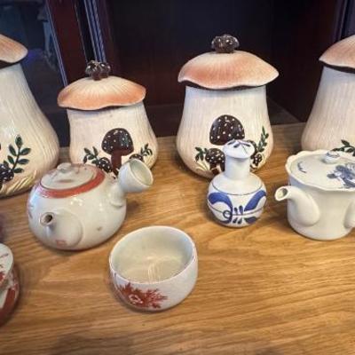 NFF074 - Vintage Mushroom Ceramic Canister Set & More