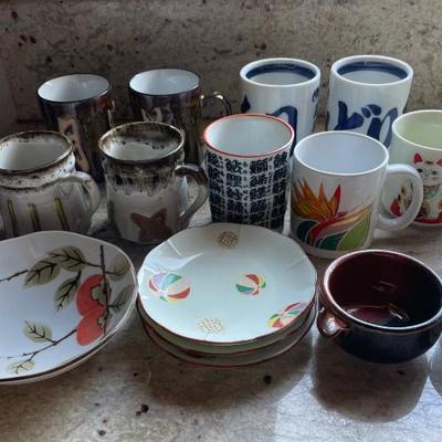 NFF113 - Assorted Asian Plates & Bowl , Tea Cups, & Mugs 