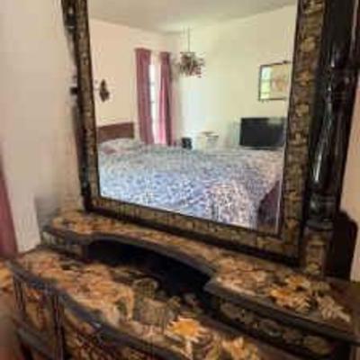 NFF056 Elegant Chinoiserie Style Dresser 