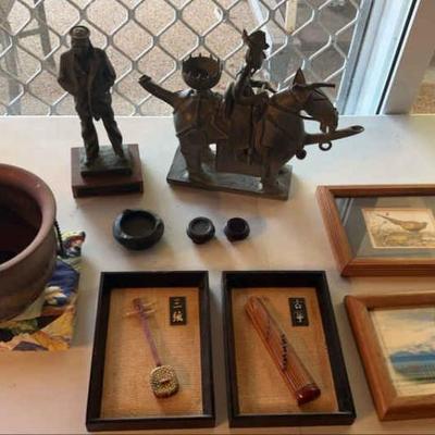 NFF051 - Antique Decorative Statues And Paintings