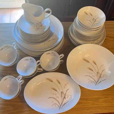 NFF100- 48 Pieces Vintage Bone China Harvest 1842 Spring Wheat