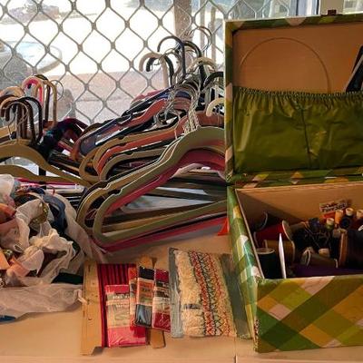 NFF064 - Miscellaneous Collection Of Sewing Items & Hangers