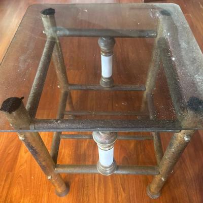 NFF086 - Small Glass Pane Table With Metal Frame