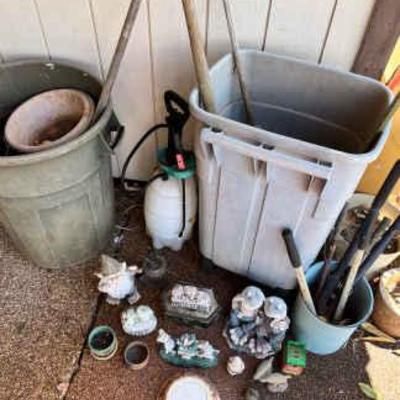 NFF125- Mystery Garden & Decor Lot