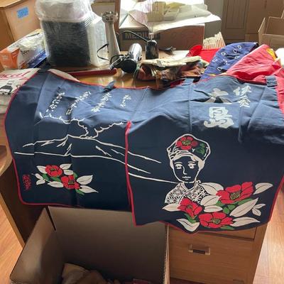 NFF141 - Mystery Lot Of Kitchen Items Including A Noren